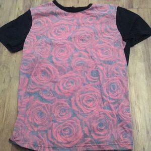 Faded Rose Pattern T-Shirt Forever 21